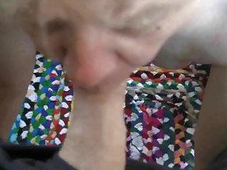 der schwule nachbar wird von der sissy schlampe dominiert