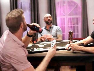 Ein Pokerabende mit Casey - Aus dem Pokern wird eine schwule Nummer