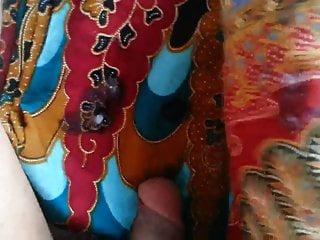 zwei reife frauen und ein junger kerl