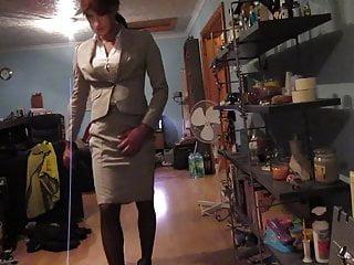 sexy unterwäsche - amateurin zieht sich aus