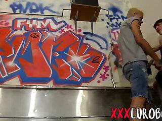 blonder engel liebt es hart und versaut