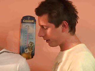 Die Twink boy ficken sich heute zu Dritt - Blank ohne Gummi