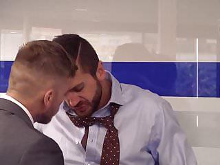 Das schwule Fickbüro - Bespannt und gefickt in Socken