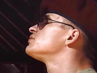 Der neue Rekrut muss erst mal vorblasen - Der Vorbläser bei der Armee