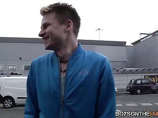 Die Jungs Boys beim Gay anal Sex zu viert