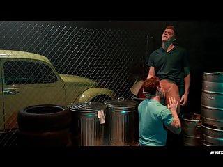 hetero boy wird vom freund von hinten in den arsch gefickt