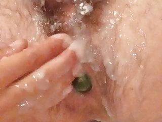 Gay Boy spritzt beim Analsex mit dem Dildo